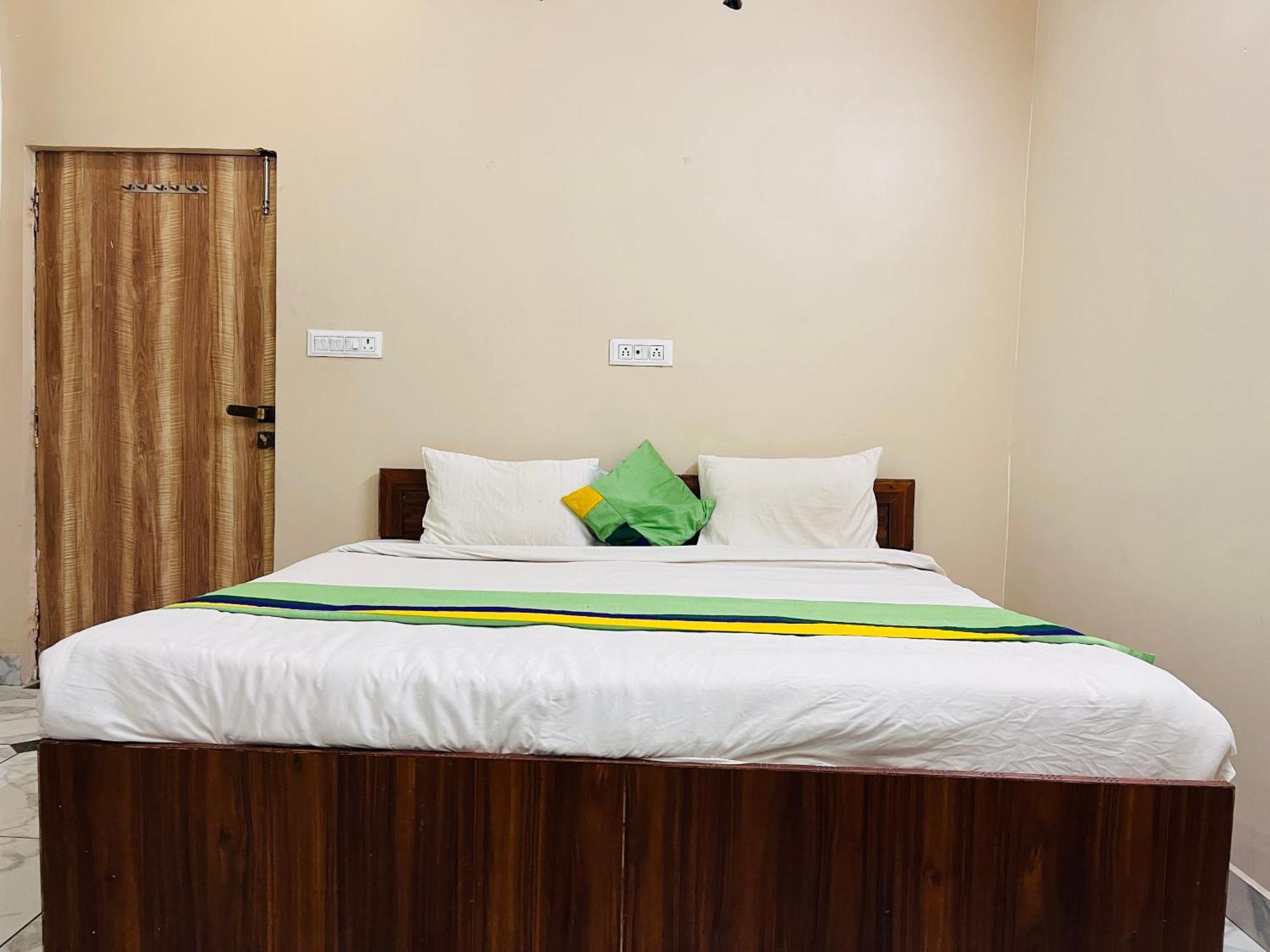 G B Palace Homestay Hotel Agra (Uttar Pradesh)