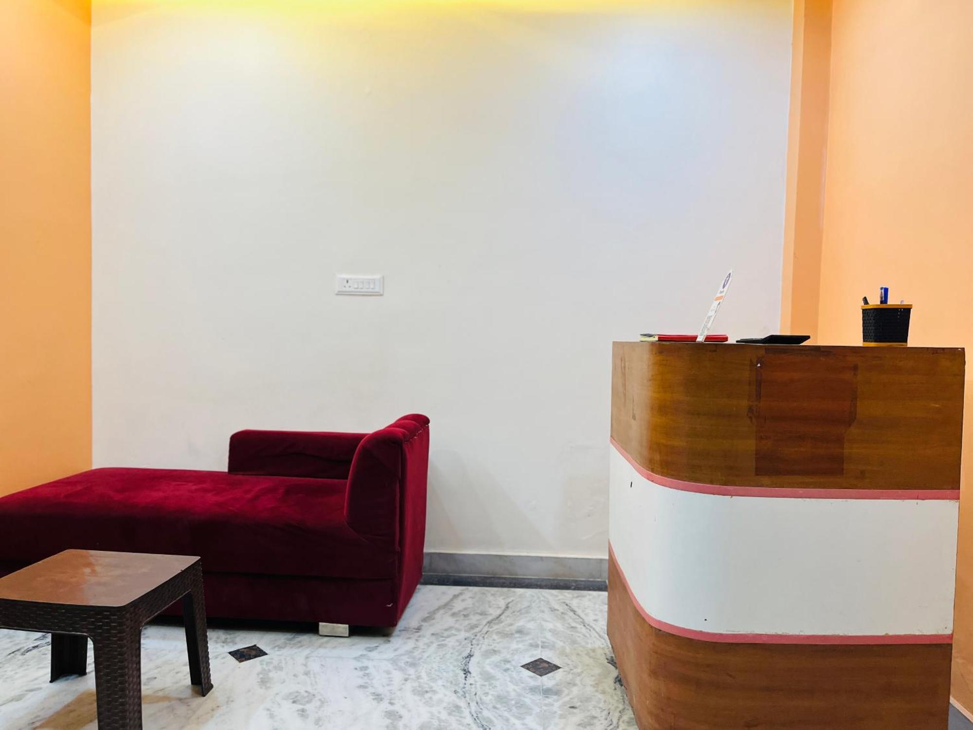 G B Palace Homestay 3*