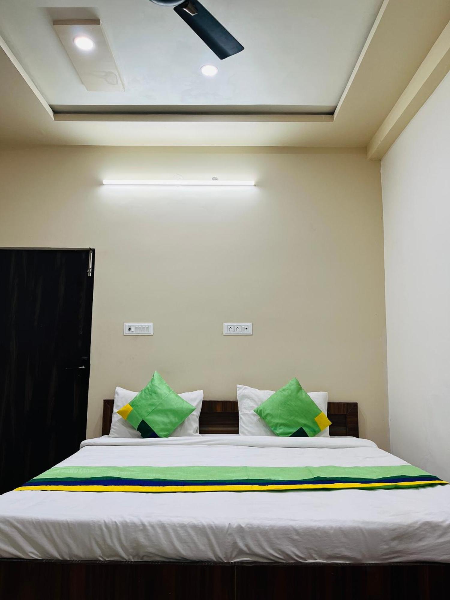 G B Palace Homestay 3*